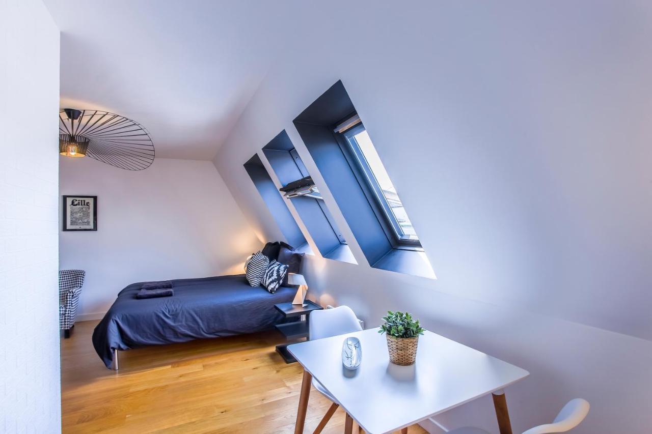 Appartement Design Hyper Centre Lille - Netflix Wifi Fibre - Parking Extérieur photo