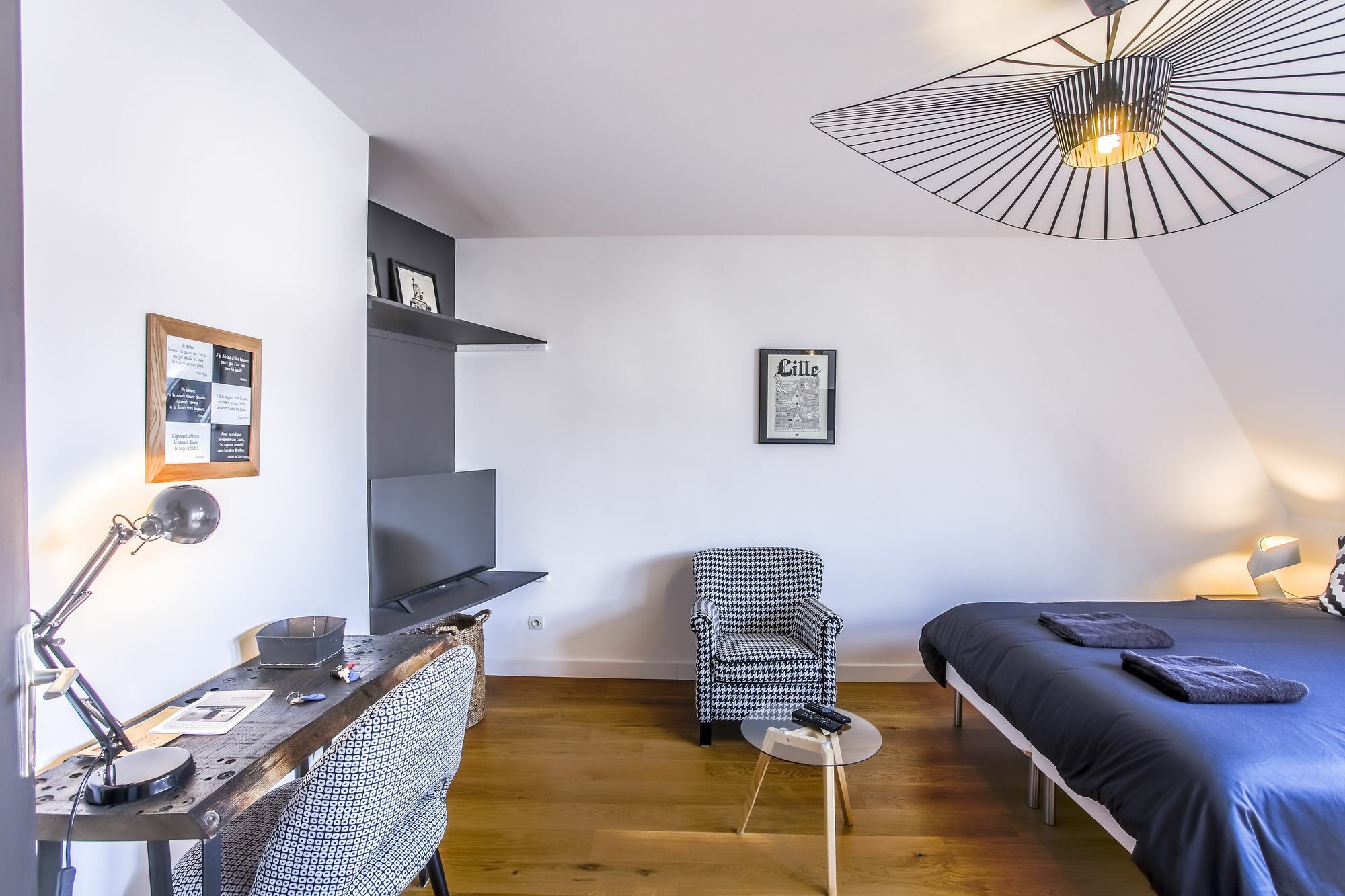 Appartement Design Hyper Centre Lille - Netflix Wifi Fibre - Parking Extérieur photo